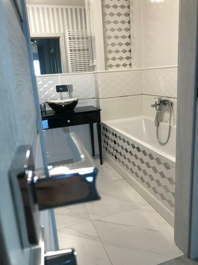 Bastion Walowa - Luxury With Beautiful View Apartment Danzig